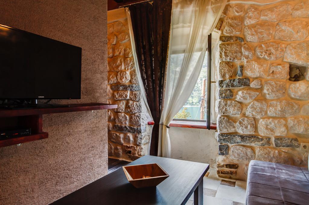 Hill Apartments Kotor Exterior photo